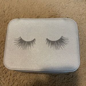 Makeup organizer/box with cute eyes